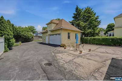 85 Stewart, Kearny, NJ 07032 - Photo 36