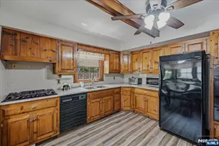 85 Stewart, Kearny, NJ 07032 - Photo 2