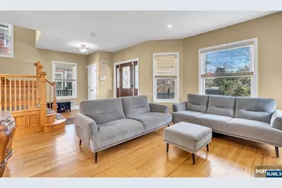 467 Summit, Hackensack, NJ 07601 - Photo 8