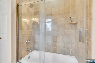 467 Summit, Hackensack, NJ 07601 - Photo 18
