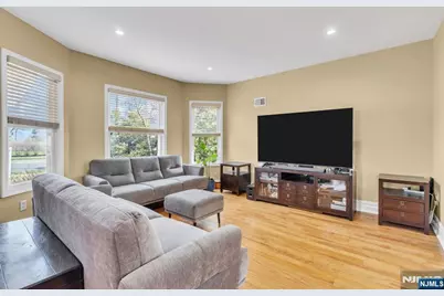 467 Summit, Hackensack, NJ 07601 - Photo 6