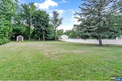80 E Century Road 2 #2, Paramus, NJ 07652 - Photo 14