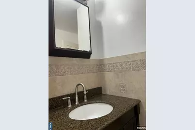 1516 Center Avenue, Fort Lee, NJ 07024 - Photo 8