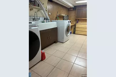 1516 Center Avenue, Fort Lee, NJ 07024 - Photo 14