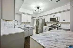 182 Clarken Dr 27, West Orange Township, NJ 07052 - Photo 8