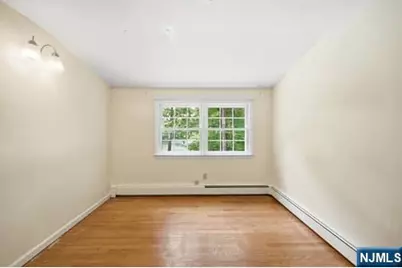 376 Lakeview Drive, Wyckoff Township, NJ 07481 - Photo 32
