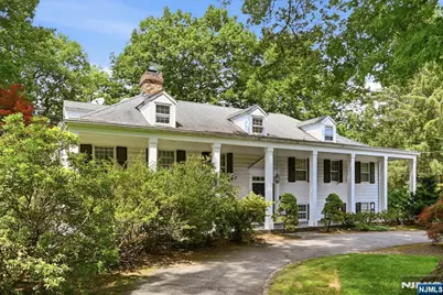 376 Lakeview Drive, Wyckoff Township, NJ 07481 - Photo 2