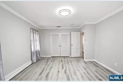 376 Lakeview Drive, Wyckoff Township, NJ 07481 - Photo 22