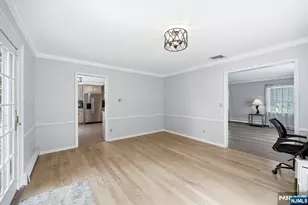 376 Lakeview Dr, Wyckoff Township, NJ 07481 - Photo 12