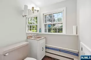 376 Lakeview Dr, Wyckoff Township, NJ 07481 - Photo 28