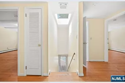 376 Lakeview Drive, Wyckoff Township, NJ 07481 - Photo 26