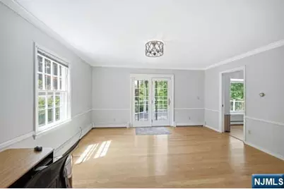 376 Lakeview Drive, Wyckoff Township, NJ 07481 - Photo 10
