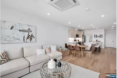 35 Jefferson Avenue 402 #402, Westwood, NJ 07675 - Photo 6