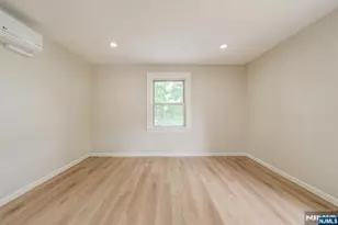 933 Maple Ave, Ridgefield, NJ 07657 - Photo 28