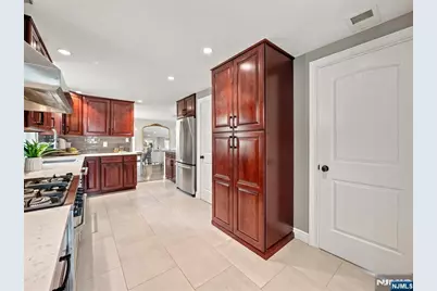 47 W Saddle River Road, Waldwick, NJ 07463 - Photo 8