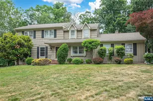 7 Natalie, West Caldwell, NJ 07006 - Photo 32