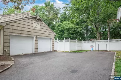 7 Natalie, West Caldwell, NJ 07006 - Photo 30