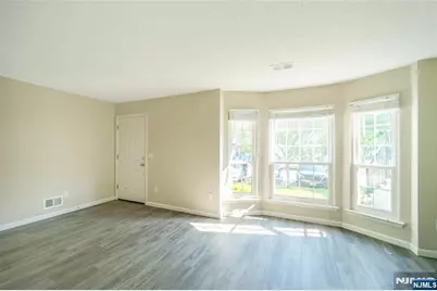 1337 Lavender Court 1337 #1337, Mahwah, NJ 07430 - Photo 6