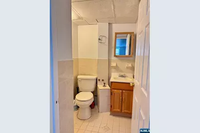 233 Malvern Street, Newark, NJ 07105 - Photo 10
