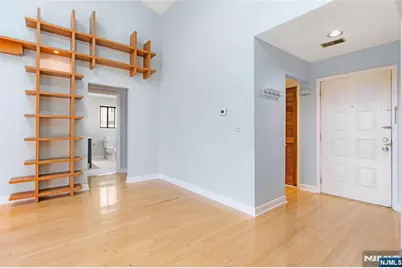 33 Green Valley Court, Secaucus, NJ 07094 - Photo 8