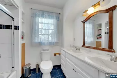 541 Page Avenue, Lyndhurst Township, NJ 07071 - Photo 14