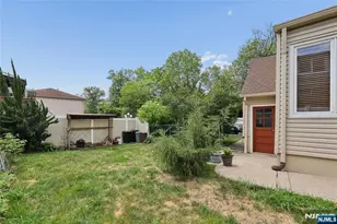 17 River Dr, Elmwood Park, NJ 07407 - Photo 32