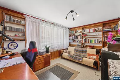 17 River Drive, Elmwood Park, NJ 07407 - Photo 14