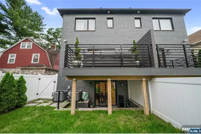 25 Knox Avenue, Cliffside Park, NJ 07010 - Photo 40