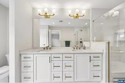 16 Goldfinch Drive, Upper Saddle River, NJ 07458 - Photo 14