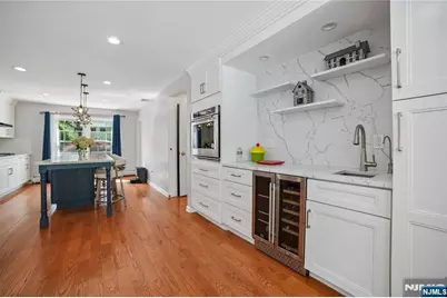 25 Tremont Terrace, Livingston, NJ 07039 - Photo 8