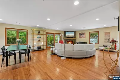 720 Maxwell Place, Ridgewood, NJ 07450 - Photo 4