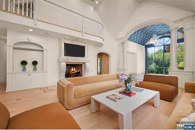 23 Hunter Ridge, Woodcliff Lake, NJ 07677 - Photo 4
