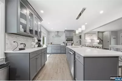 49 Skytop Drive, Mahwah, NJ 07430 - Photo 8