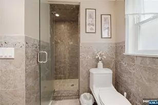 49 Skytop Dr, Mahwah, NJ 07430 - Photo 24