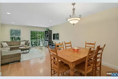 2262 Nash Court, Mahwah, NJ 07430 - Photo 8