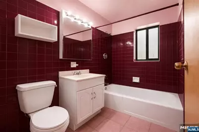 245 Anderson Street 4C #4C, Hackensack, NJ 07601 - Photo 6