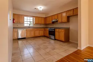 30 Triton Terrace 3, Newark, NJ 07104 - Photo 6