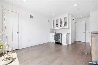 30 Lafayette Avenue, Cliffside Park, NJ 07010 - Photo 32