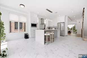 30 Lafayette Ave, Cliffside Park, NJ 07010 - Photo 10