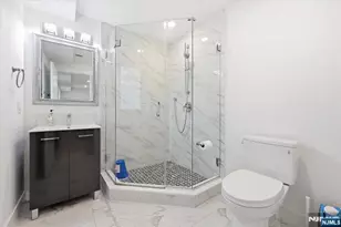 30 Lafayette Ave, Cliffside Park, NJ 07010 - Photo 18