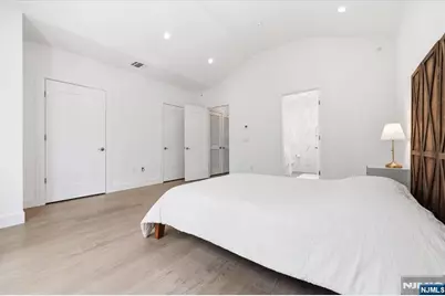 30 Lafayette Avenue, Cliffside Park, NJ 07010 - Photo 28