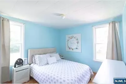 9-11 Hillcrest Road, Kearny, NJ 07032 - Photo 8