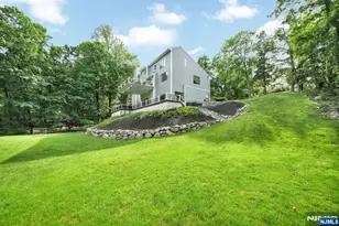 11 Hemlock Ln, Kinnelon, NJ 07405 - Photo 40