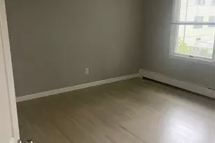246 Lee St, Elmwood Park, NJ 07407 - Photo 4