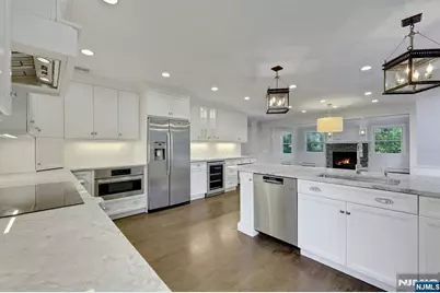 28 Serrell Drive, Montvale, NJ 07645 - Photo 12