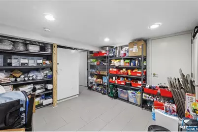 18 Sunrise Terrace, Bergenfield, NJ 07621 - Photo 20