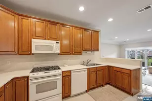 6318 Warrens Way 59, Wanaque, NJ 07465 - Photo 18
