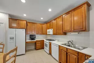 6318 Warrens Way 59, Wanaque, NJ 07465 - Photo 14