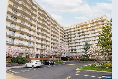 1055 River Road 1004 #1004, Edgewater, NJ 07020 - Photo 1