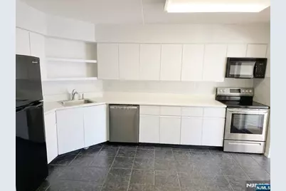 1055 River Road 1004 #1004, Edgewater, NJ 07020 - Photo 8